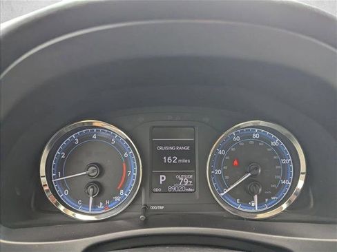 Used 2019 Toyota Corolla LE image 9