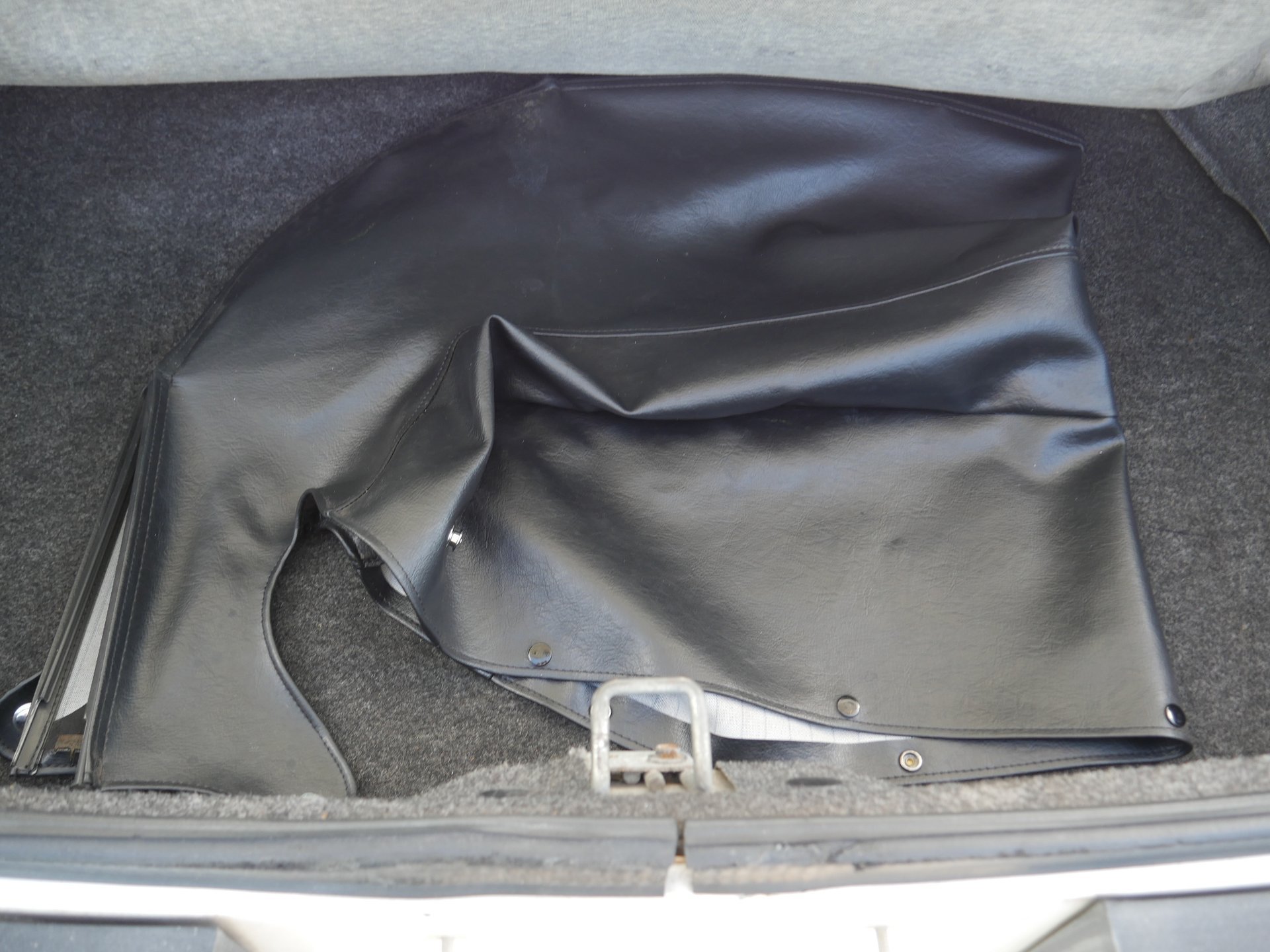 Used 1993 Ford Mustang LX RWD image 84