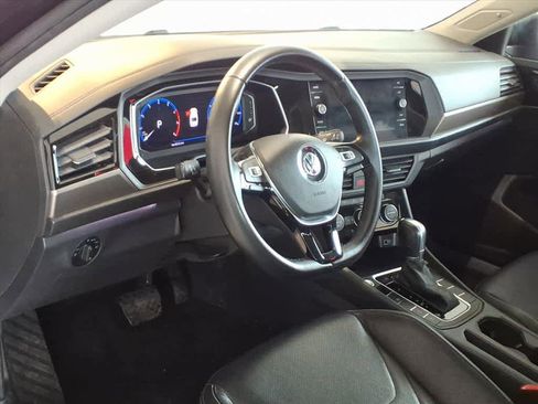 Used 2019 Volkswagen Jetta SEL Premium image 9