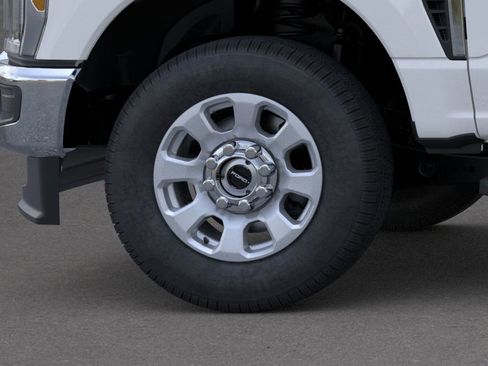 New 2025 Ford F350 XLT image 19