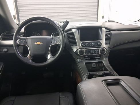 Used 2017 Chevrolet Tahoe LT image 4