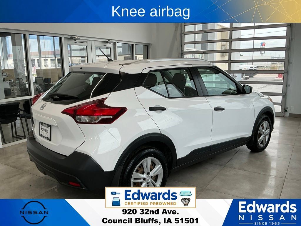 Used 2018 Nissan Kicks S FWD image 9