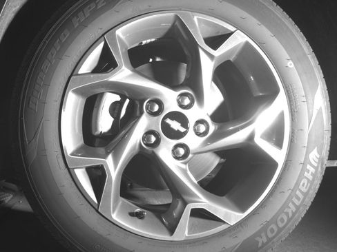 Used 2025 Chevrolet Trax LT w/ LT Convenience Package image 12