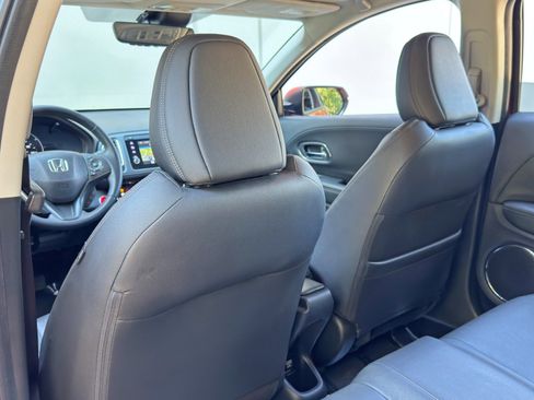 Used 2019 Honda HR-V Touring image 32