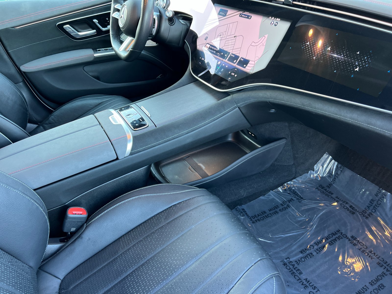 Certified 2022 Mercedes-Benz EQS 580 4MATIC Sedan image 14