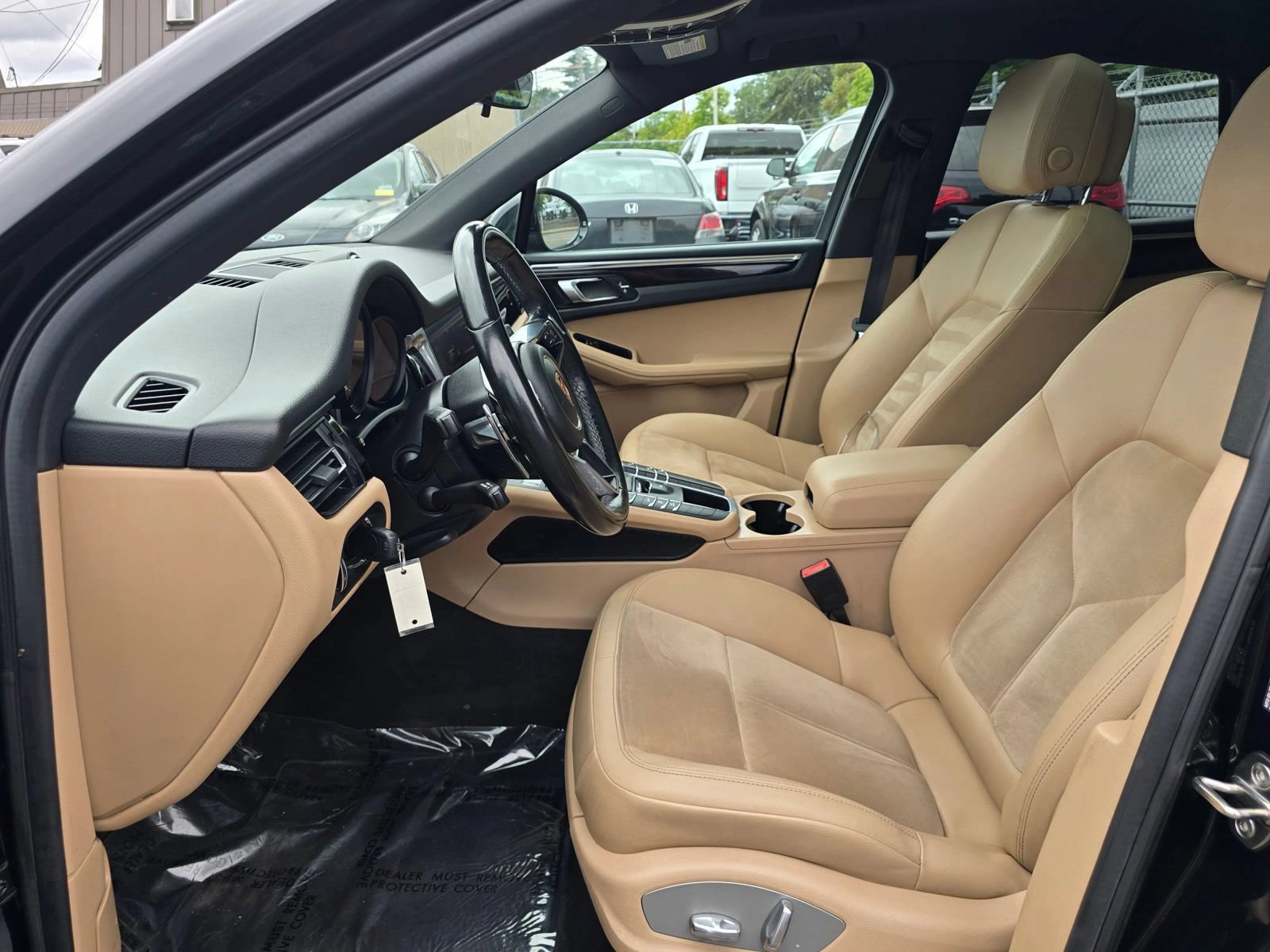 Used 2019 Porsche Macan AWD/4WD image 21