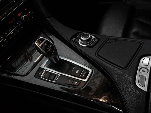 Used 2013 BMW 640i Coupe image 24