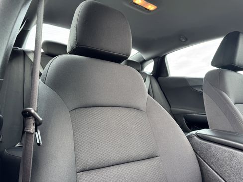 Used 2022 Chevrolet Malibu LT image 22