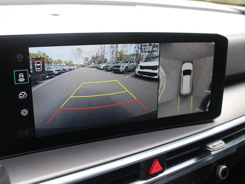 Certified 2025 Kia Sorento SX Prestige image 31