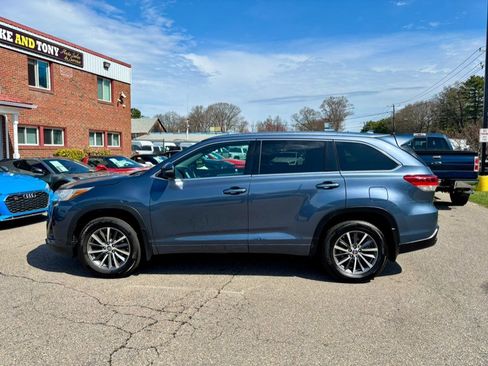 Used 2018 Toyota Highlander XLE image 5