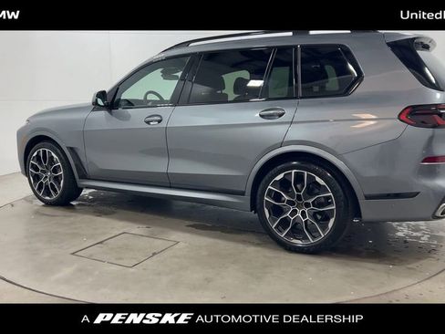 Used 2023 BMW X7 xDrive40i w/ M Sport Package image 6