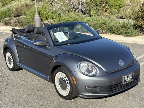 Used 2015 Volkswagen Beetle 1.8T image 8