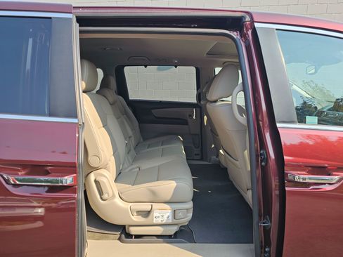 Used 2016 Honda Odyssey EX-L image 15