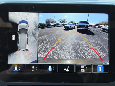 Used 2023 Chevrolet Equinox RS w/ RS Leather Package image 29