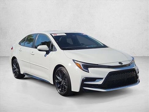 Certified 2026 Toyota Corolla SE FWD image 3