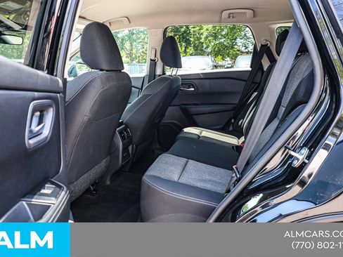 Used 2024 Nissan Rogue SV FWD image 18