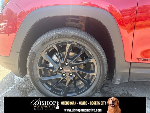 Used 2023 GMC Terrain SLE w/ Driver Convenience Package AWD/4WD image 18