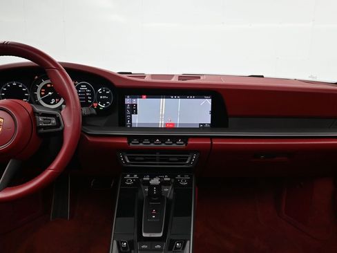 Used 2021 Porsche 911 Carrera S image 9