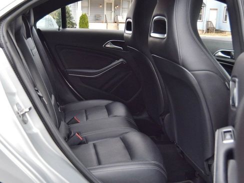 Used 2019 Mercedes-Benz CLA 250 4MATIC image 28