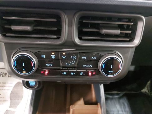 Used 2024 Ford Maverick Lariat image 23