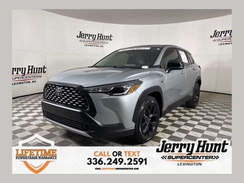 Used 2025 Toyota Corolla Cross L image 1