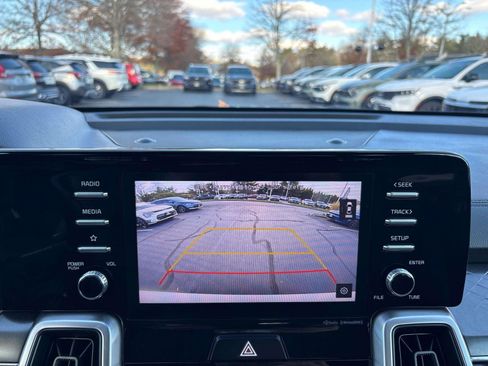 Used 2021 Kia Sorento S image 21