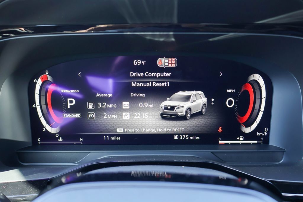 New 2026 Nissan Pathfinder Platinum w/ Accent Package FWD image 10