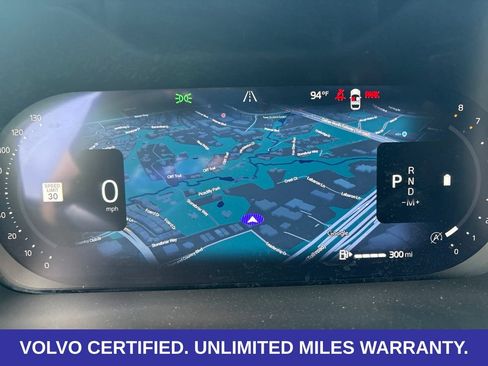 Certified 2026 Volvo XC40 B5 Plus AWD/4WD image 24