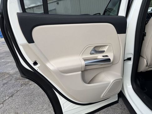 Used 2021 Mercedes-Benz GLA 250 image 16