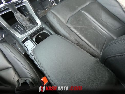Used 2020 Audi Q3 2.0T Premium AWD/4WD image 59