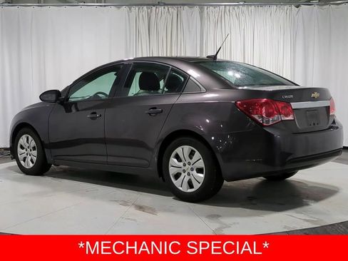 Used 2014 Chevrolet Cruze LS image 6