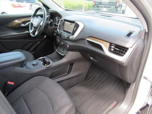 Used 2018 GMC Terrain SLE w/ Driver Convenience Package FWD image 11