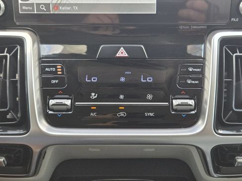 Certified 2022 Kia Sorento S FWD image 21