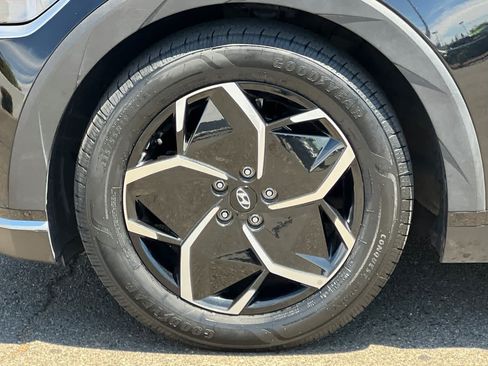 Used 2024 Hyundai Ioniq 5 SEL RWD image 31