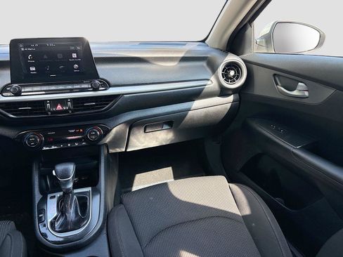Used 2019 Kia Forte LXS FWD image 21