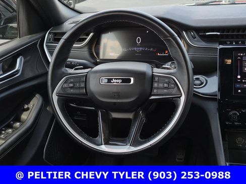 Used 2021 Jeep Grand Cherokee L Laredo AWD/4WD image 37