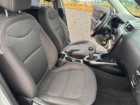 Used 2018 Kia Soul image 26