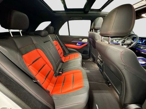 Used 2025 Mercedes-Benz GLE 53 AMG 4MATIC image 29