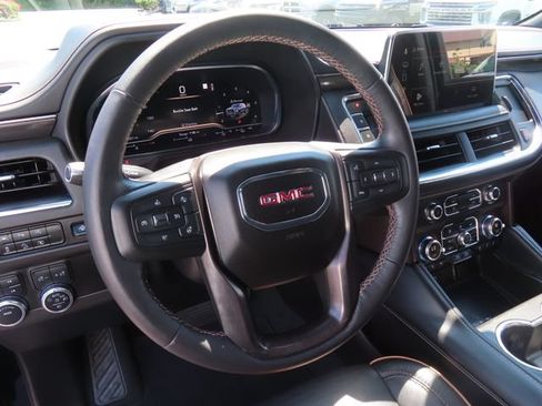 Used 2023 GMC Yukon AT4 w/ AT4 Premium Package AWD/4WD image 17