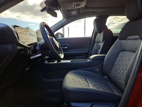 New 2026 Nissan Kicks SV w/ SV Premium Package image 11