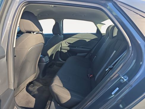 Certified 2023 Hyundai Elantra SEL w/ Convenience Package image 18