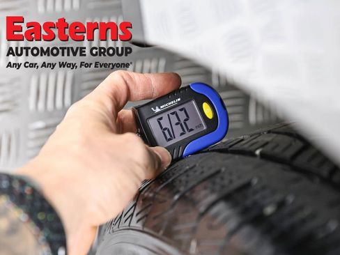 Used 2022 Kia Carnival LX image 29