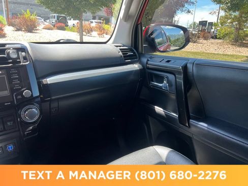 Used 2023 Toyota 4Runner TRD Off-Road Premium w/ Moonroof Package AWD/4WD image 24