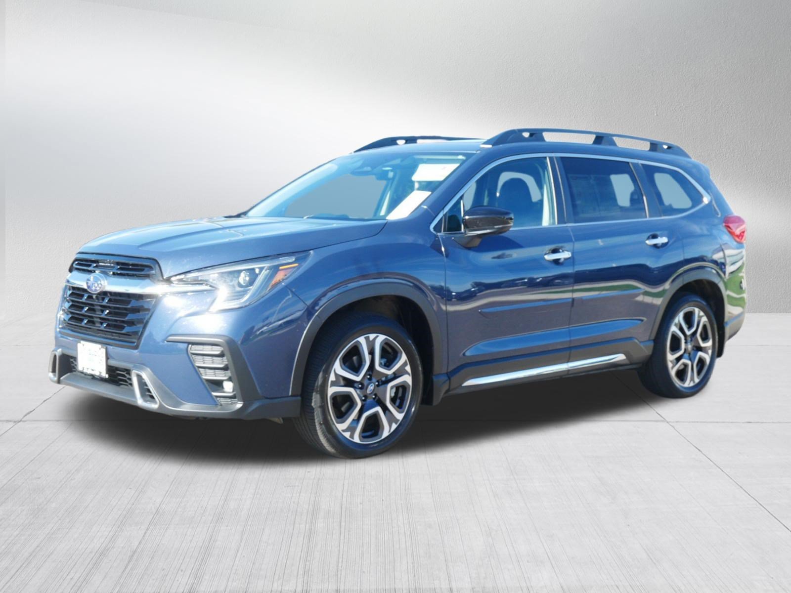 Used 2024 Subaru Ascent Touring AWD/4WD image 3