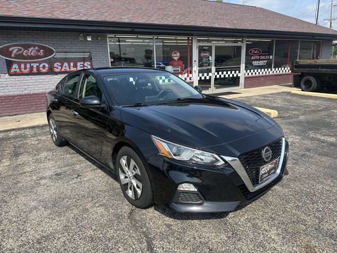 Used 2019 Nissan Altima 2.5 S FWD image 2