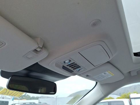 Used 2025 Ford Explorer Platinum w/ Ultimate Package image 16