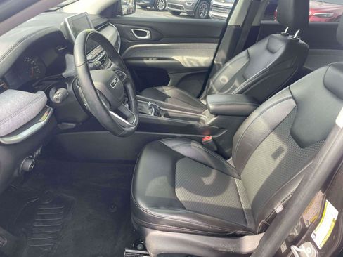 Used 2022 Jeep Compass Latitude w/ Convenience Group AWD/4WD image 14