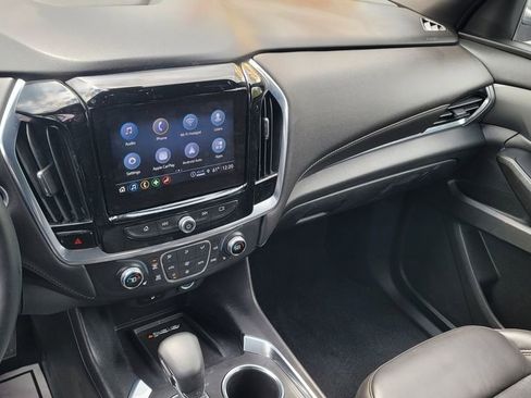 Used 2023 Chevrolet Traverse LT FWD image 21