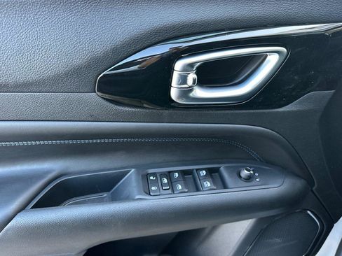 New 2026 Jeep Compass Latitude image 8