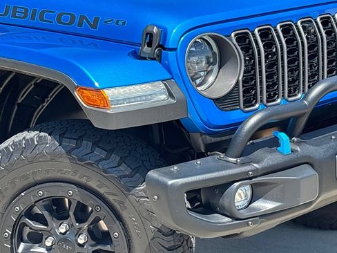 Used 2023 Jeep Wrangler Unlimited Rubicon 4xe AWD/4WD image 7